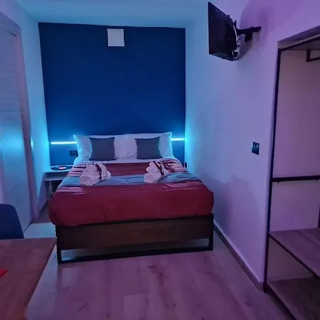 Tribunali Flat * Naples