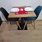 Tribunali Flat