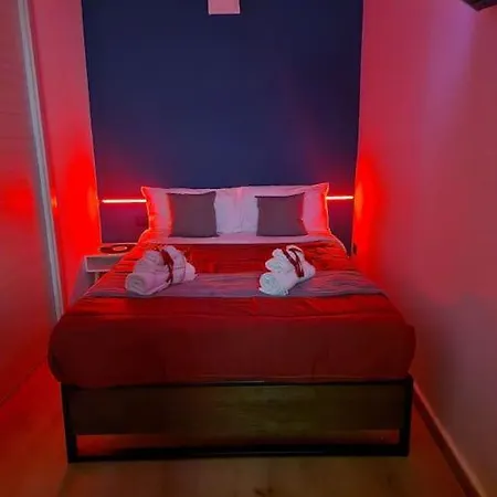 Tribunali Flat *