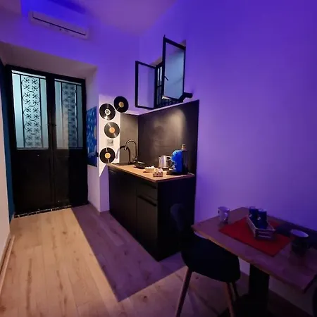 Daire Tribunali Flat *